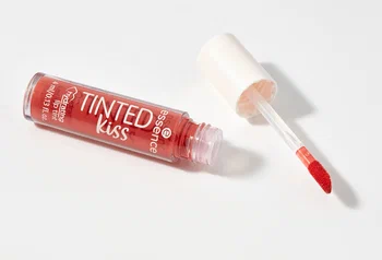 ESSENCE тинт д/губ увлажняющий tinted kiss hydrating lip tint т.04
